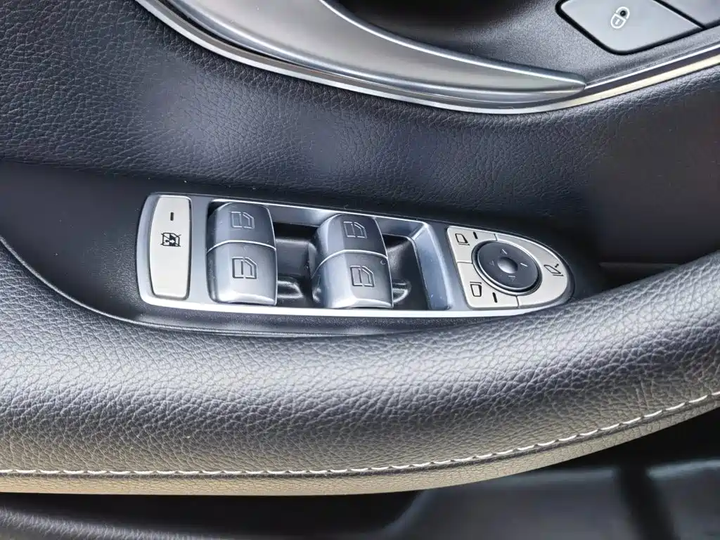 Mercedes-Benz E-Class New Energy — миниатюра 30