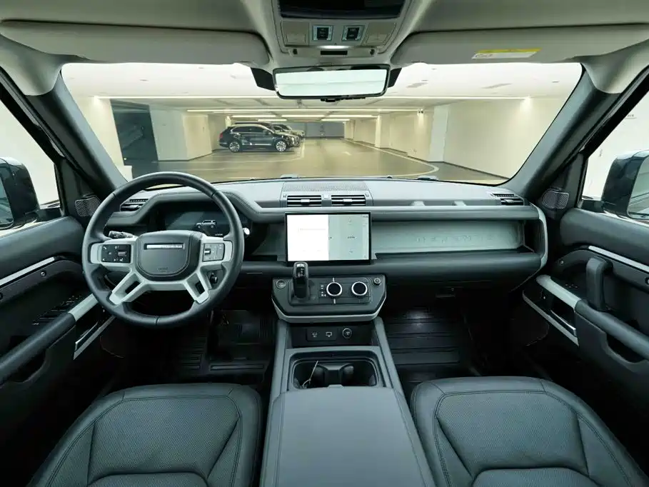 Land Rover Defender — миниатюра 19