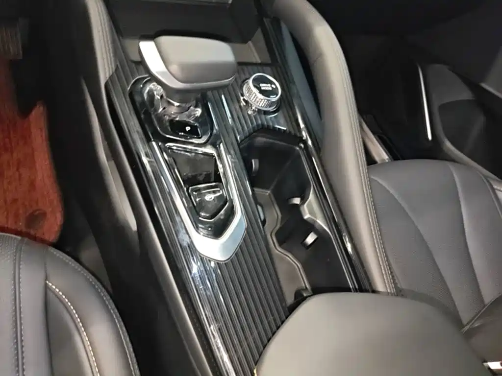Geely Xingyue L — миниатюра 14