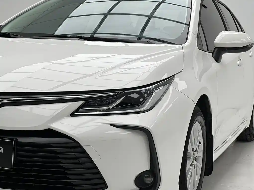 Toyota Corolla — миниатюра 4