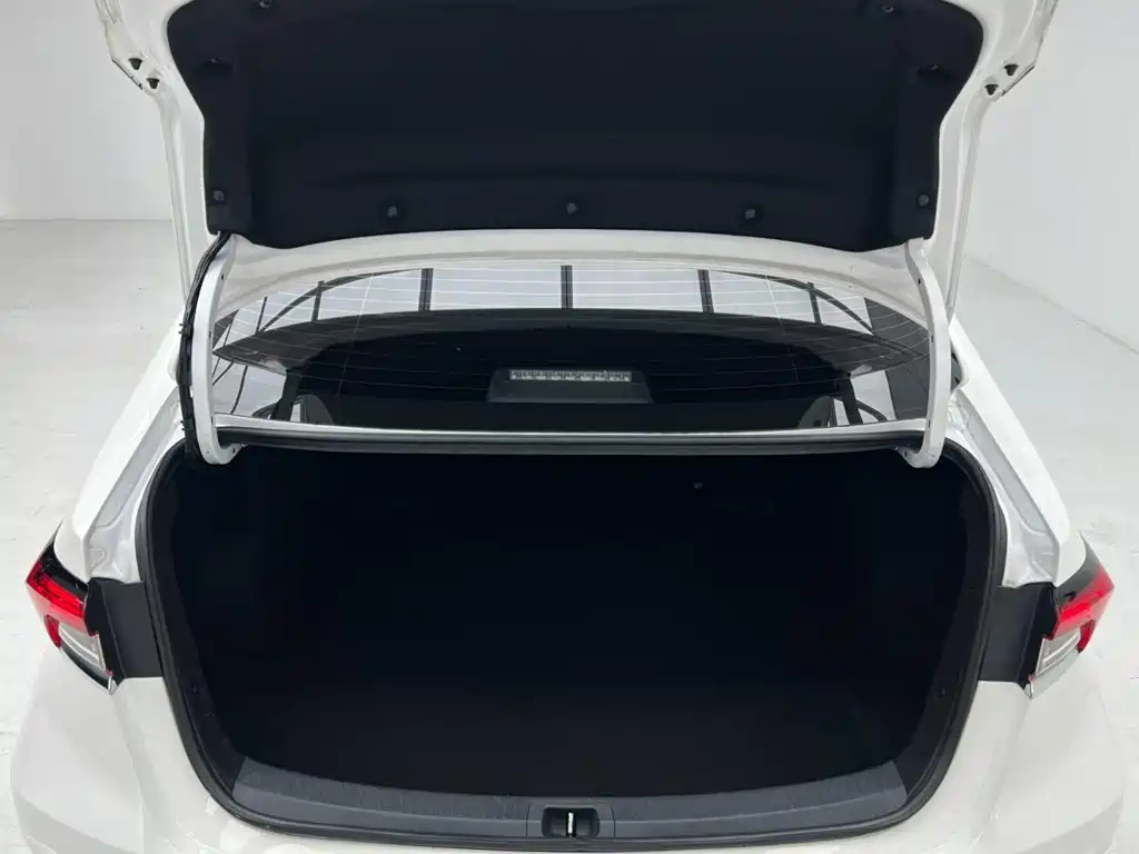 Toyota Corolla — миниатюра 15