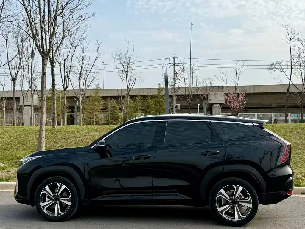 Geely Boyue L — миниатюра 3