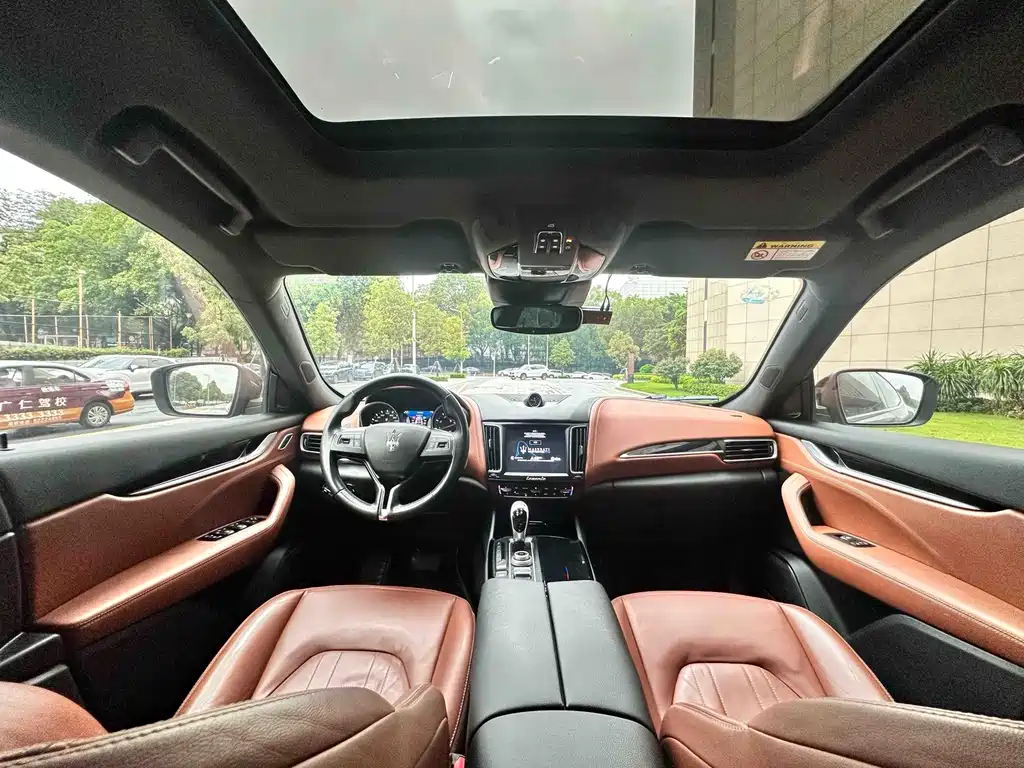 Maserati Levante — миниатюра 14