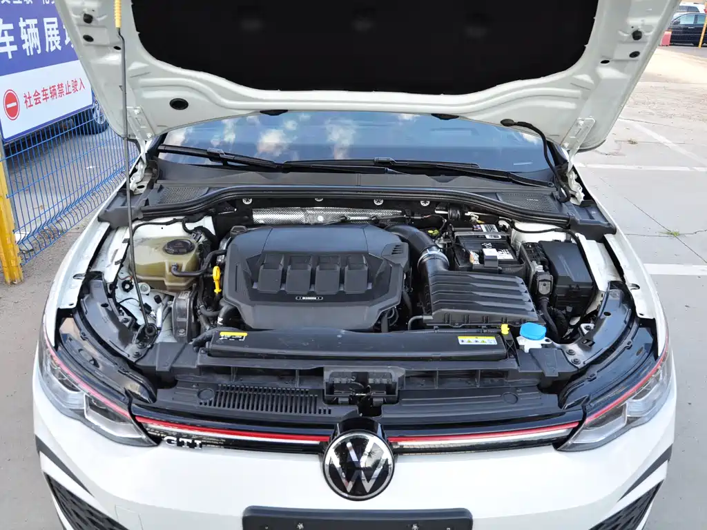 Volkswagen Golf GTI — миниатюра 10