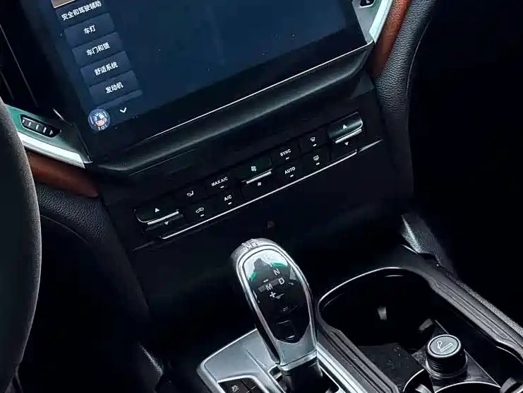Maserati Ghibli — миниатюра 10