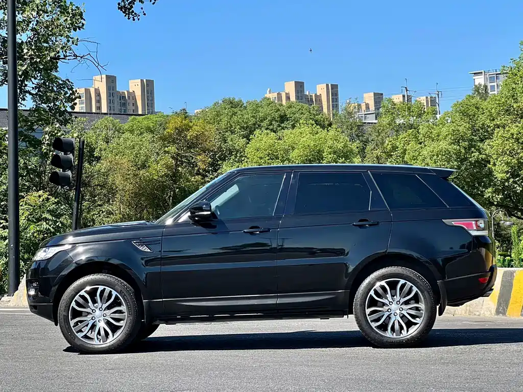Land Rover Sport — миниатюра 12