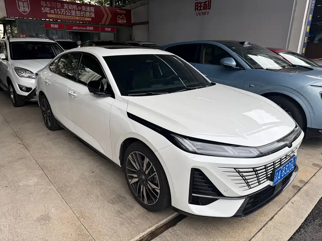 Changan Eado — миниатюра 2