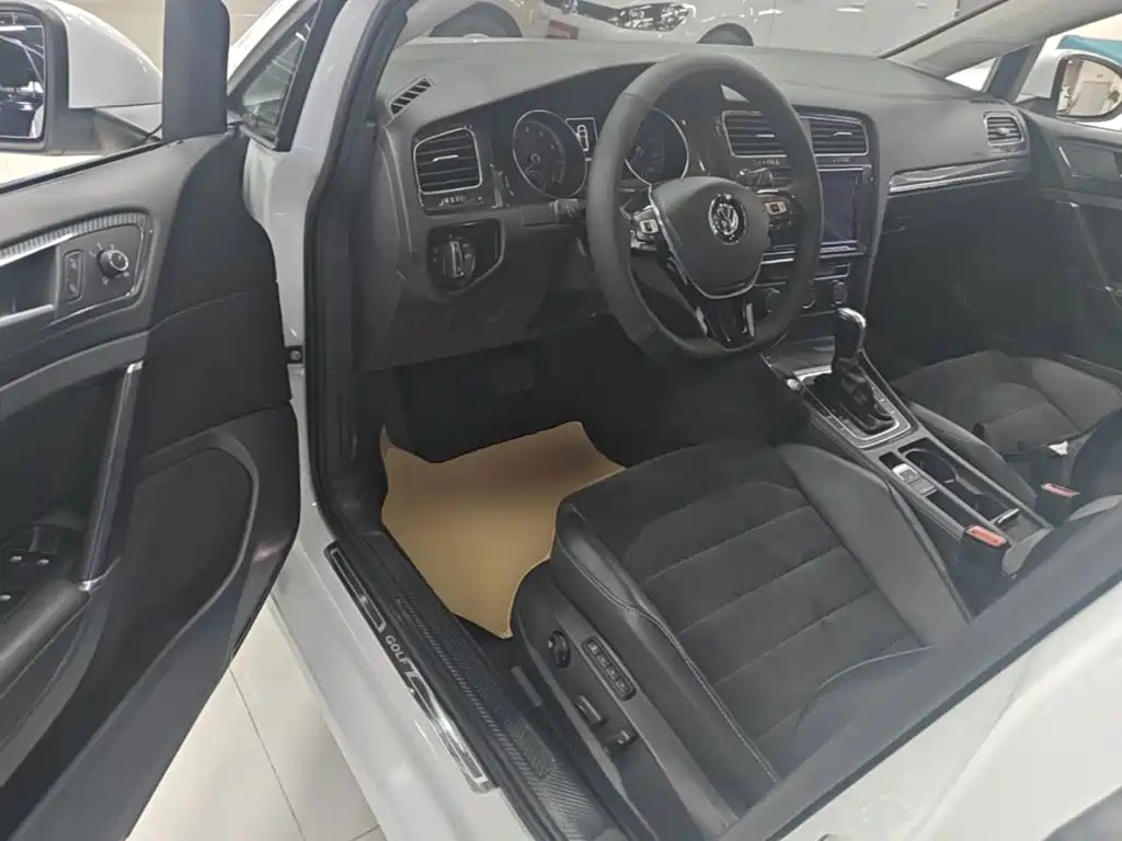 Volkswagen Golf — миниатюра 15