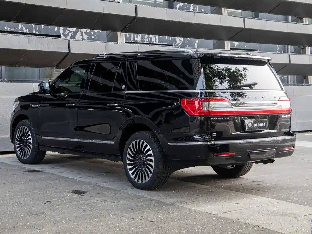 Lincoln Navigator — миниатюра 6