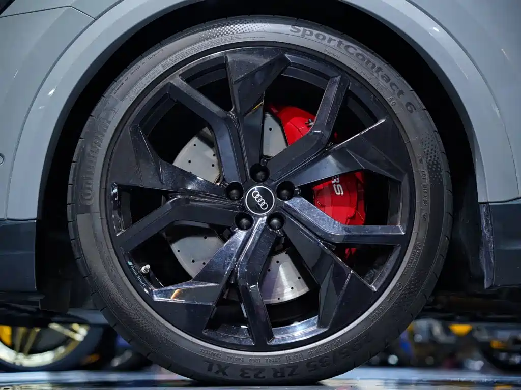 Audi RS Q8 — миниатюра 20