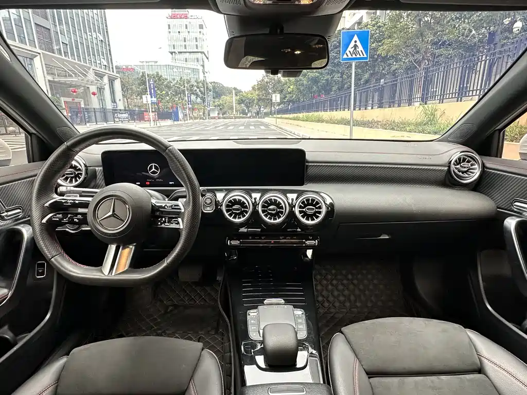 MERCEDES-BENZ A CLASS