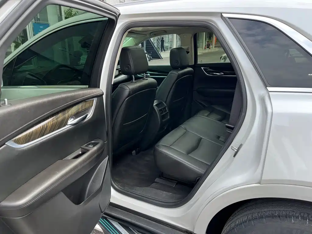 Cadillac XT5 — миниатюра 11