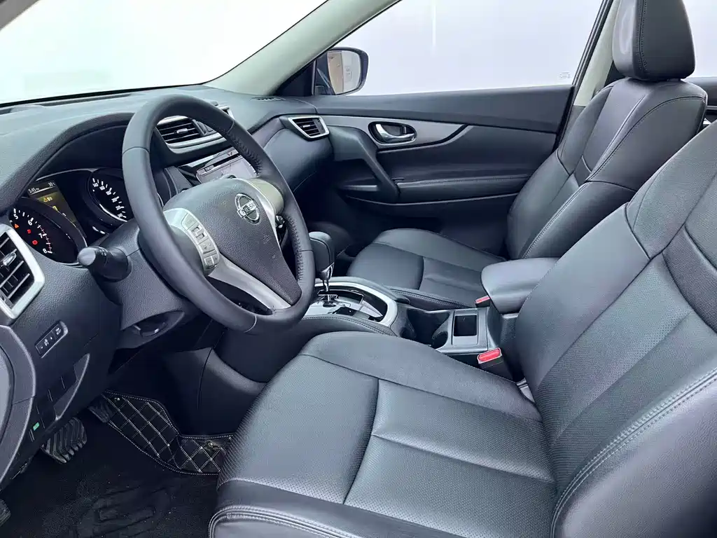 Nissan X-Trail — миниатюра 4