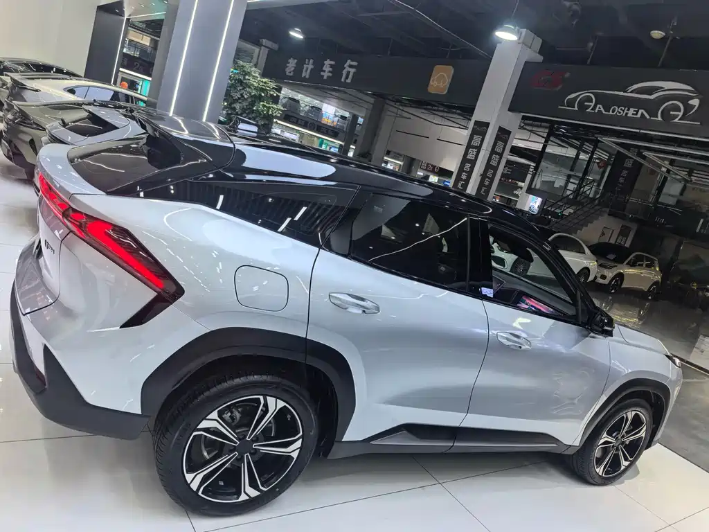 GEELY GALAXY GALAXY L7