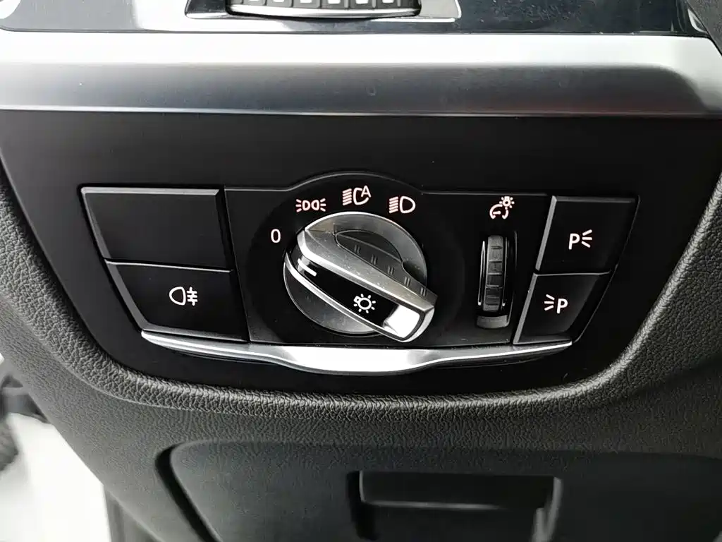 BMW X4 — миниатюра 21