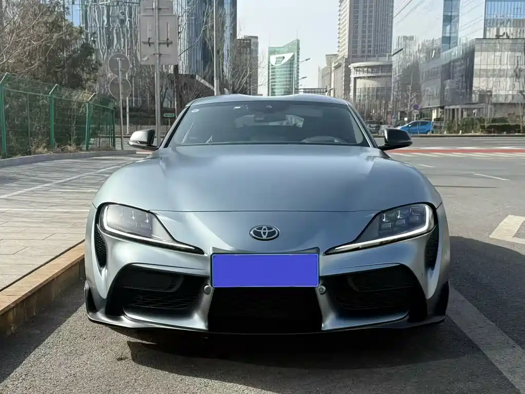 TOYOTA SUPRA