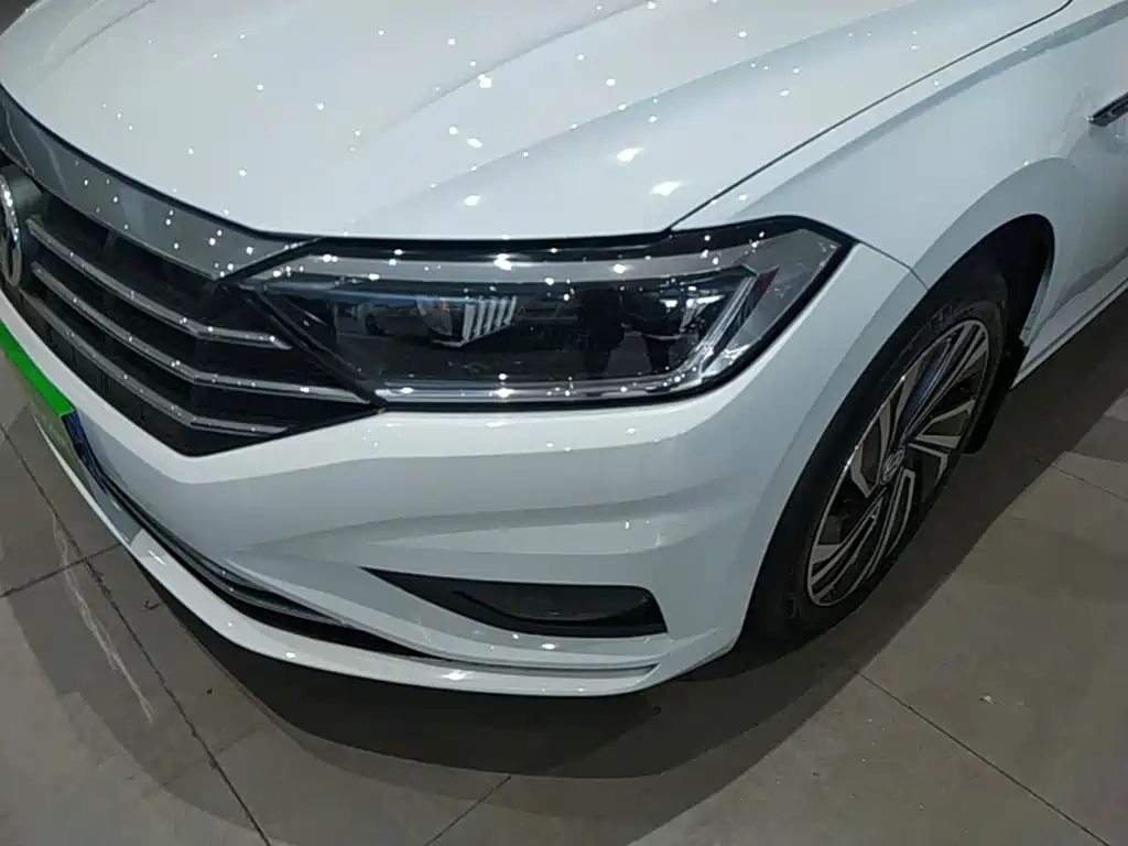 Volkswagen Sagitar — миниатюра 24