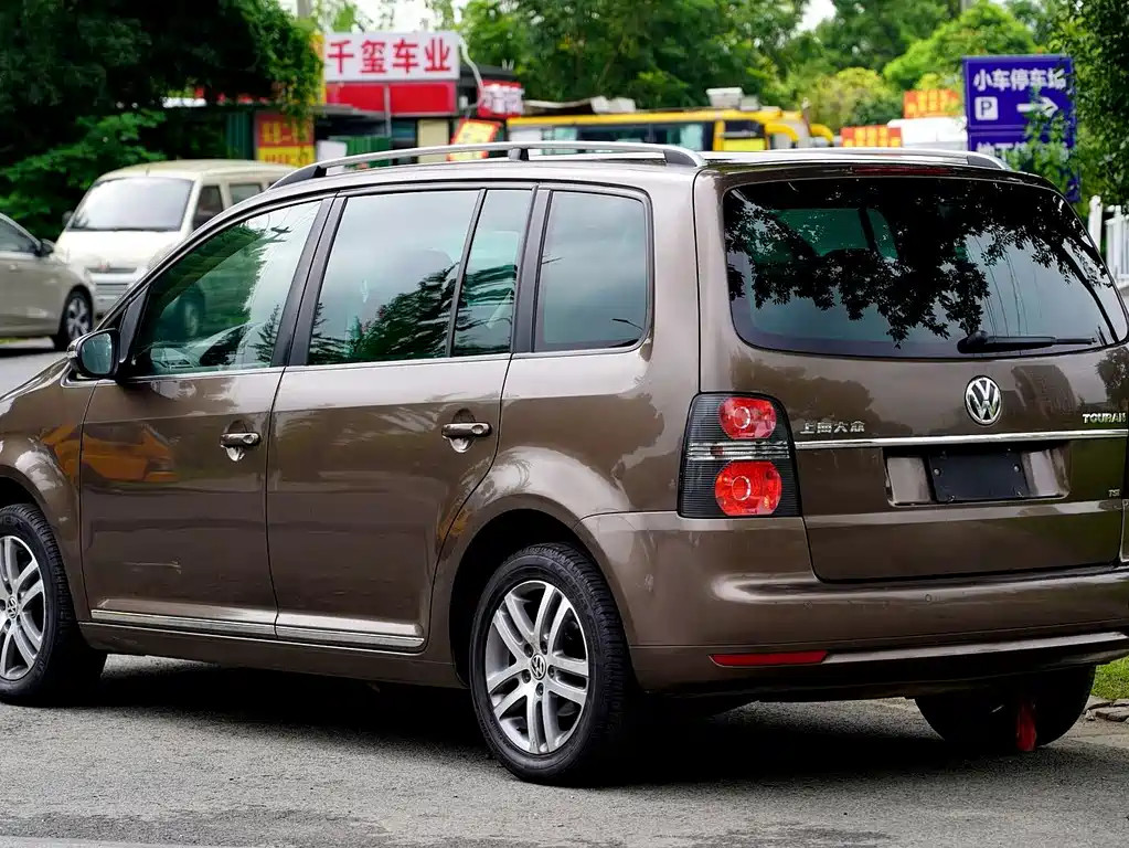 Volkswagen Touran — миниатюра 3