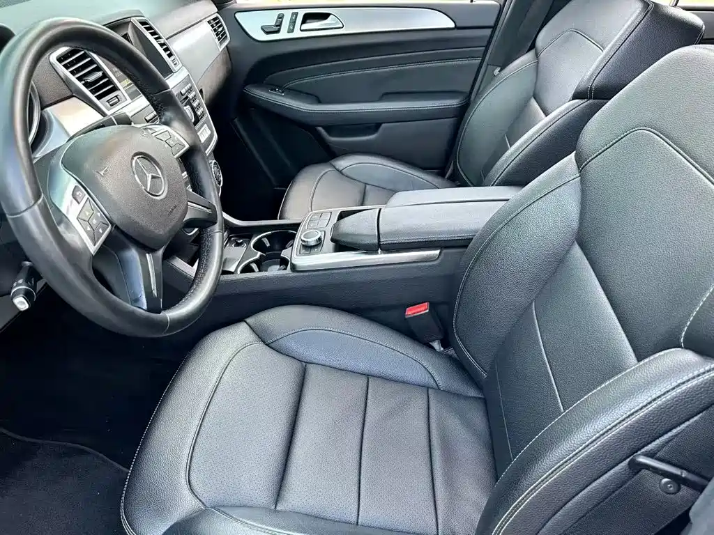 Mercedes-Benz M-Class — миниатюра 6