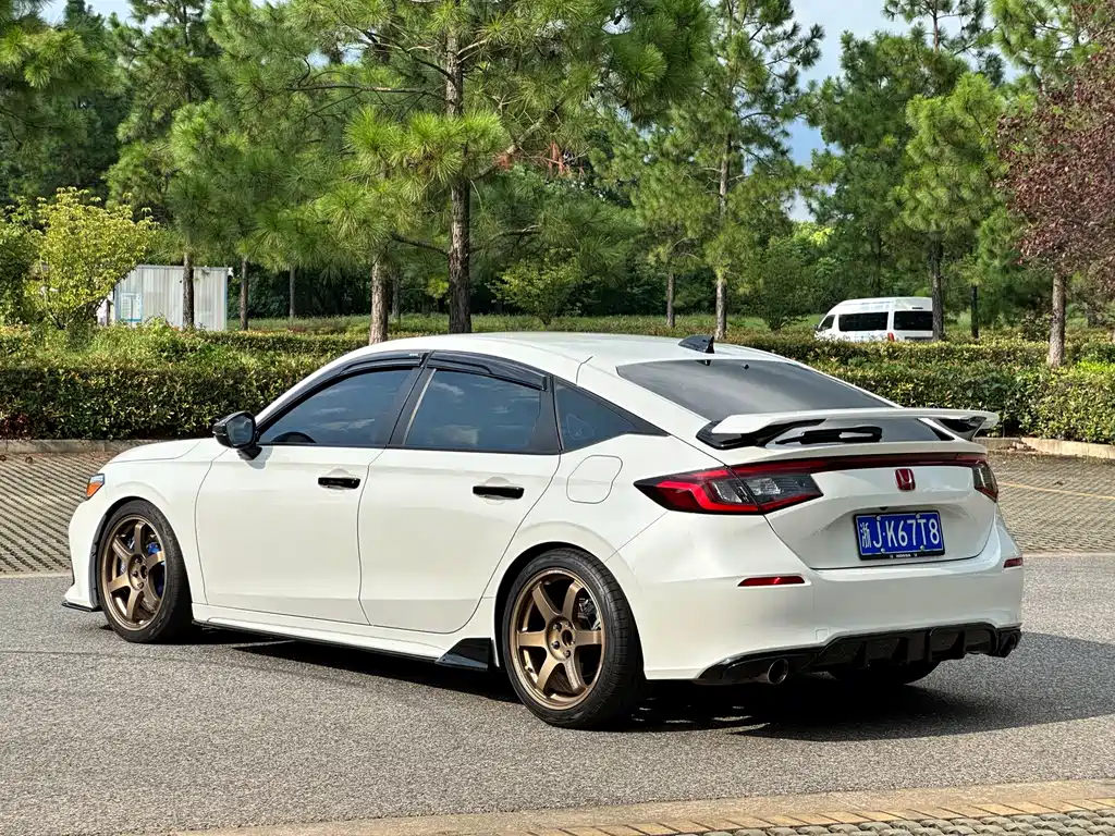 Honda Civic — миниатюра 10
