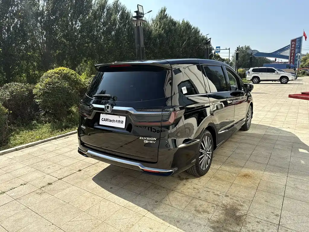 Honda Elysion — миниатюра 5