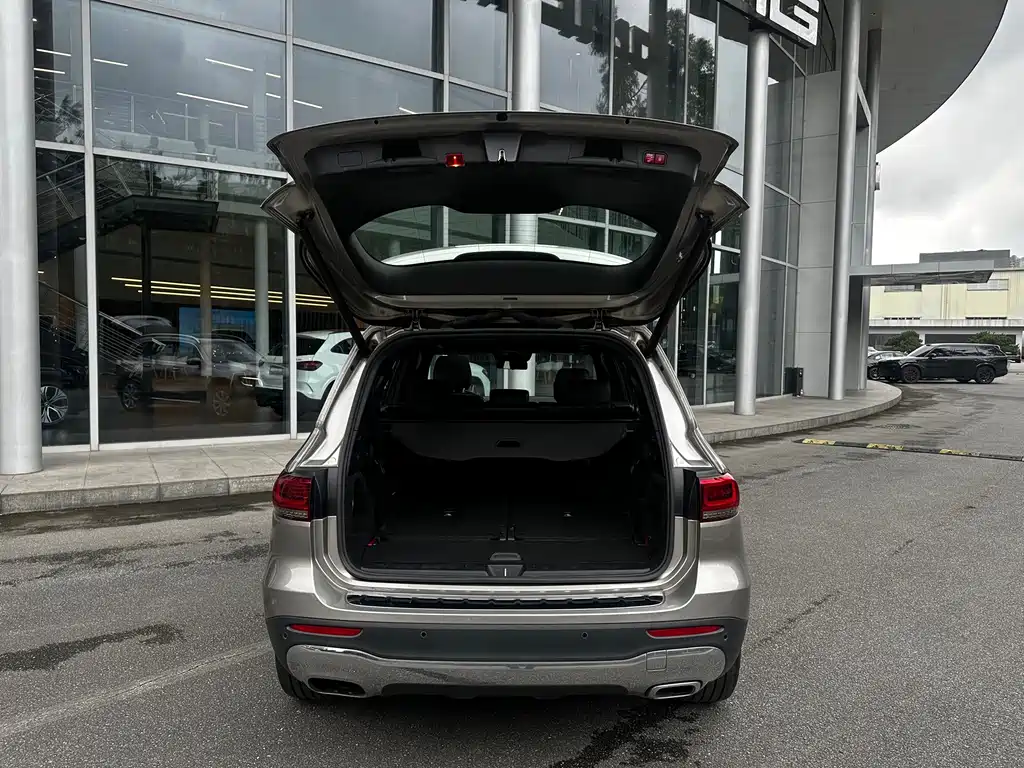 Mercedes-Benz GLB — миниатюра 14