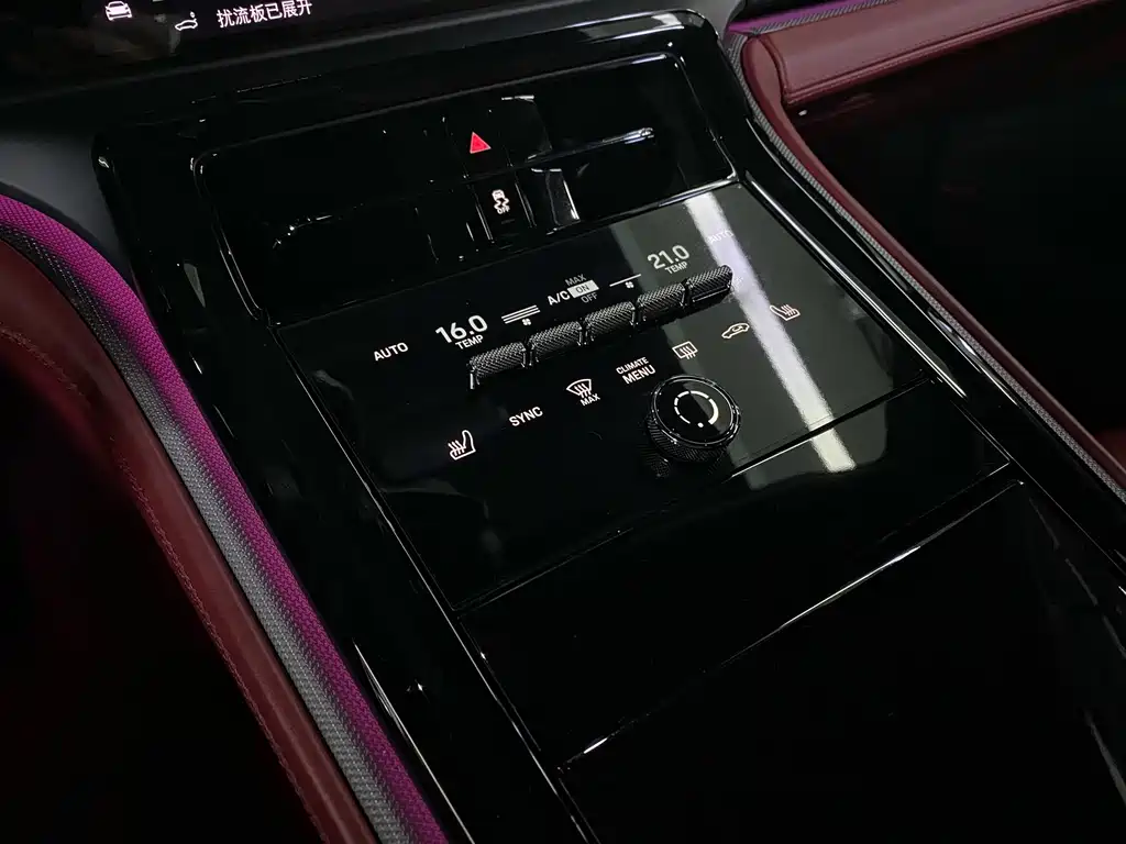 Porsche Panamera — миниатюра 10