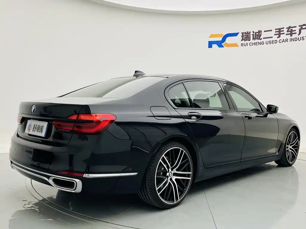 BMW 7 Series 7 2018 730Li Lead