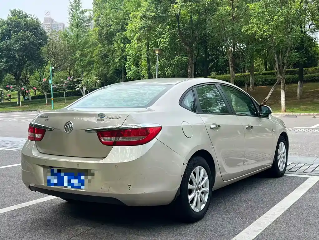 Buick Excelle — миниатюра 10