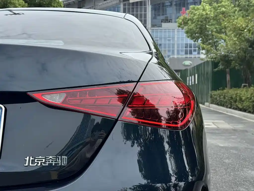 Mercedes-Benz C-Class — миниатюра 19