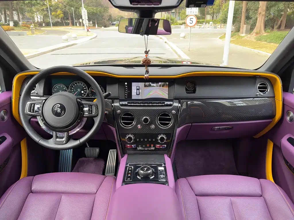 ROLLS-ROYCE CULLINAN