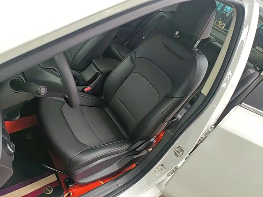 Chevrolet Cavalier — миниатюра 15