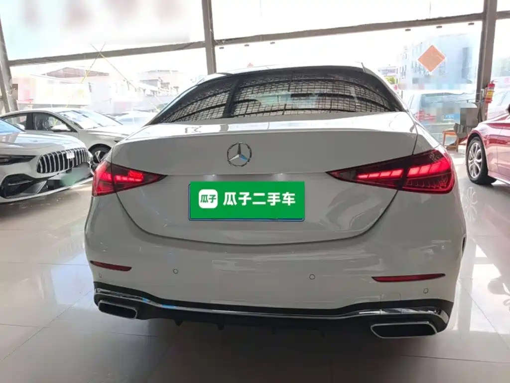 Mercedes-Benz C-Class — миниатюра 6
