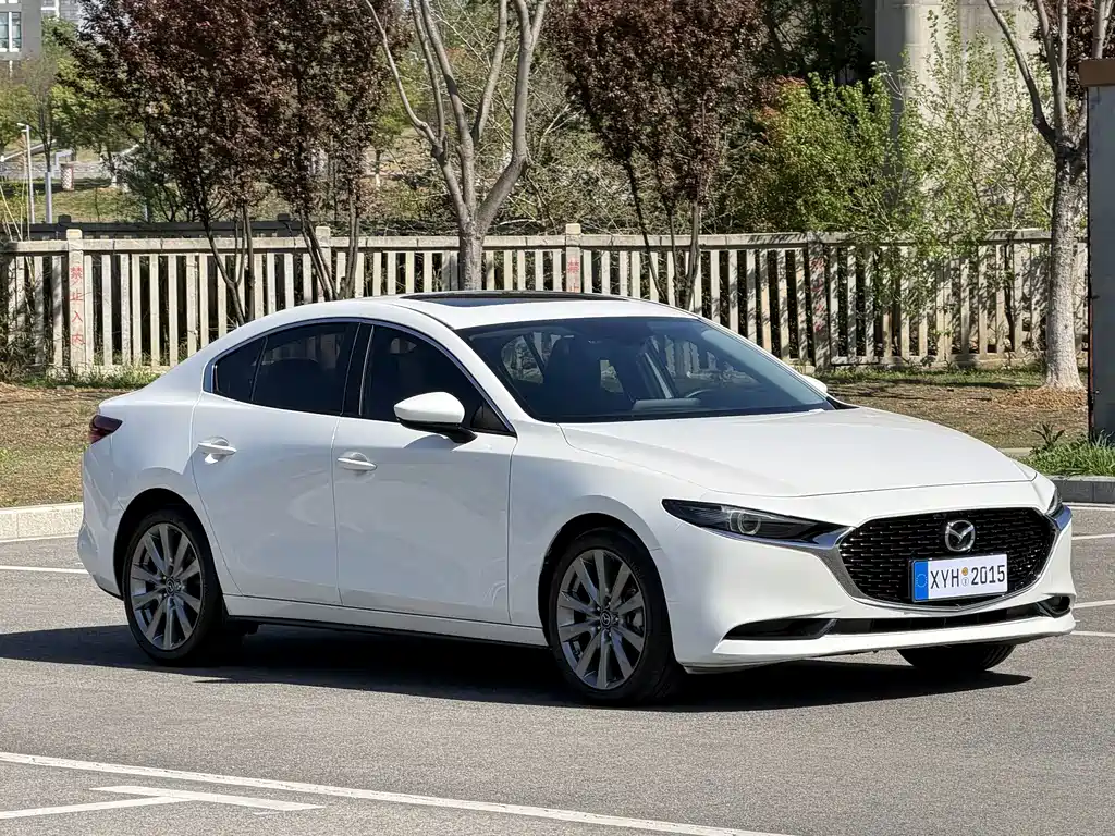 Mazda 3 Axela — миниатюра 3