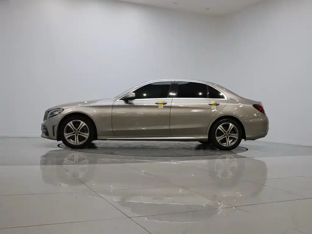 Mercedes-Benz C-Class — миниатюра 8