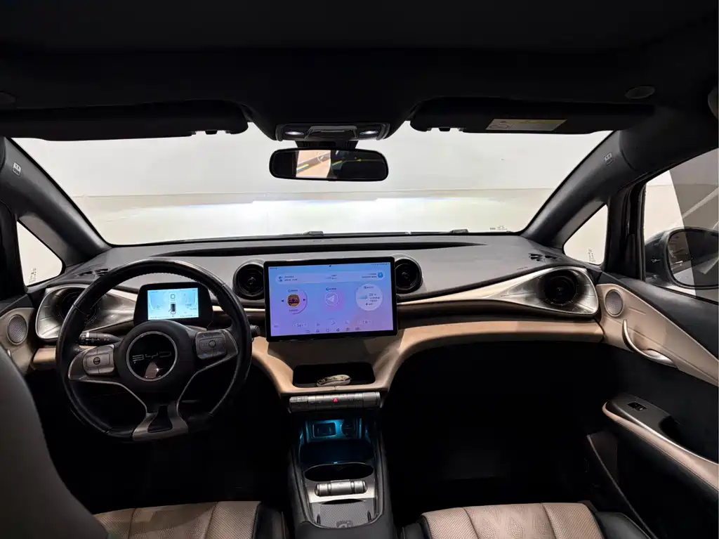 BYD Dolphin — миниатюра 9