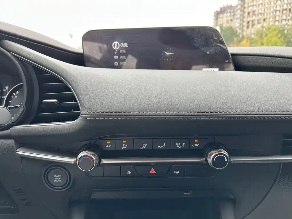 Mazda 3 Axela — миниатюра 12