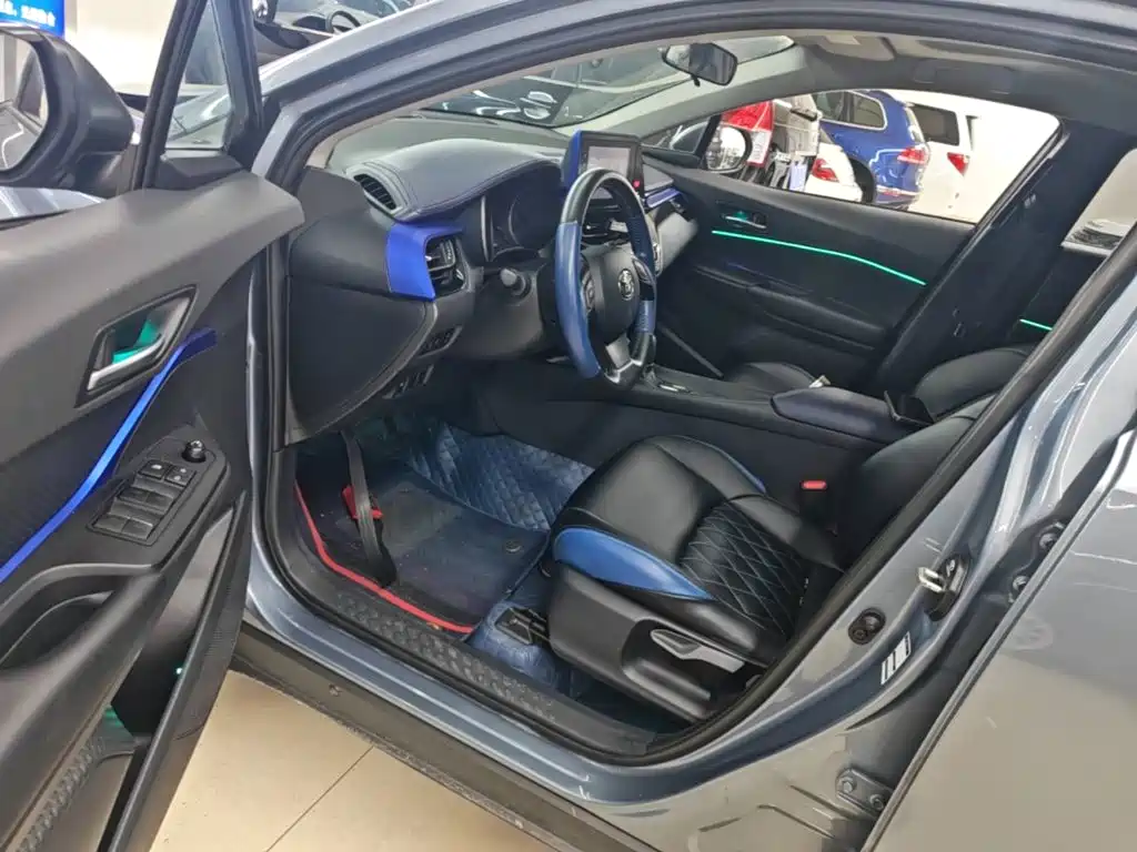 Toyota C-HR — миниатюра 16