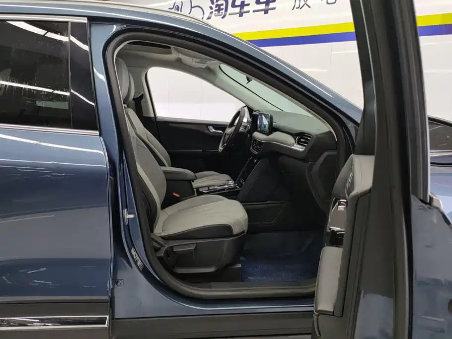 Ford Escape — миниатюра 8