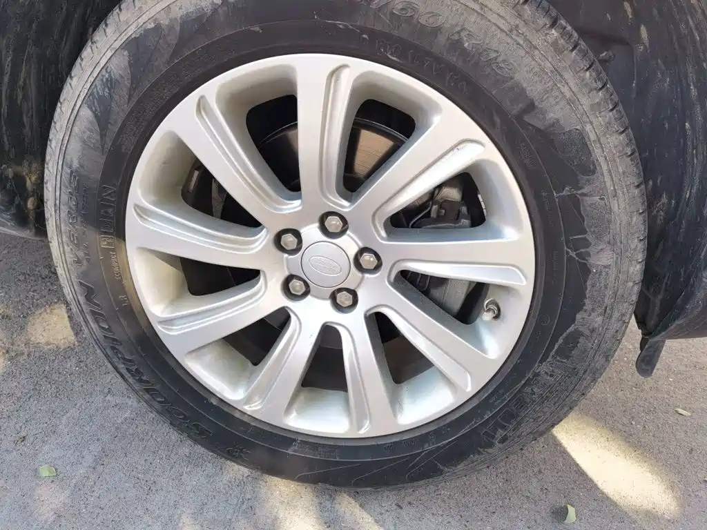 Land Rover Discovery Sport — миниатюра 8