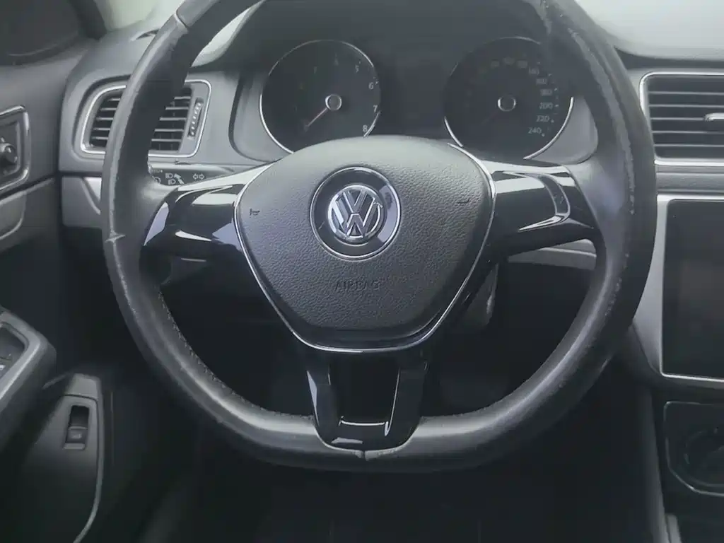 Volkswagen Lavida — миниатюра 15