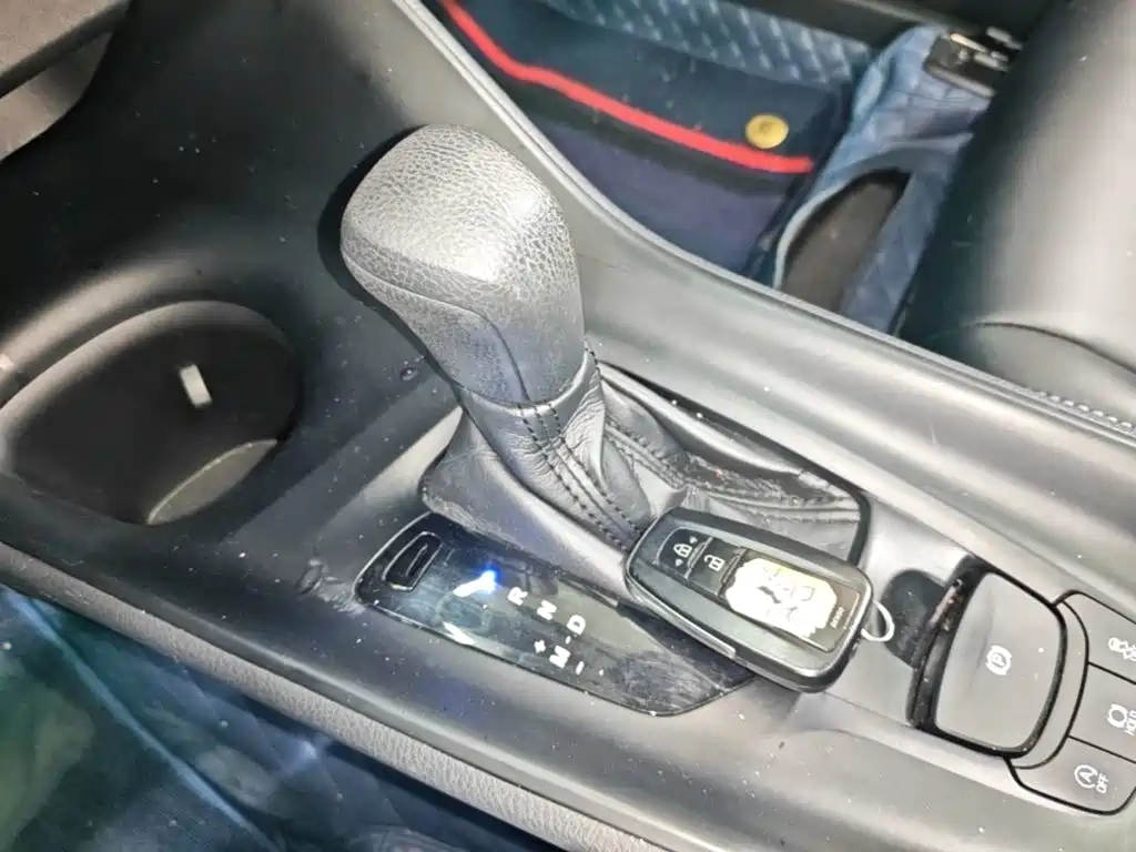 Toyota C-HR — миниатюра 14