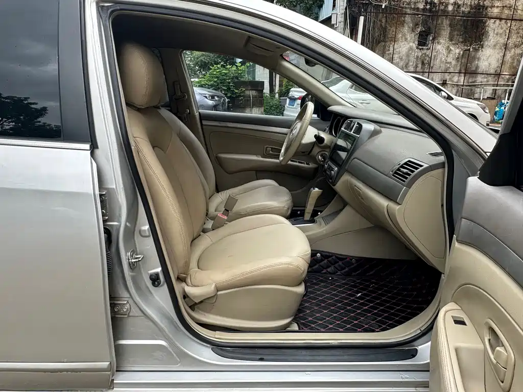 Nissan Sylphy — миниатюра 9