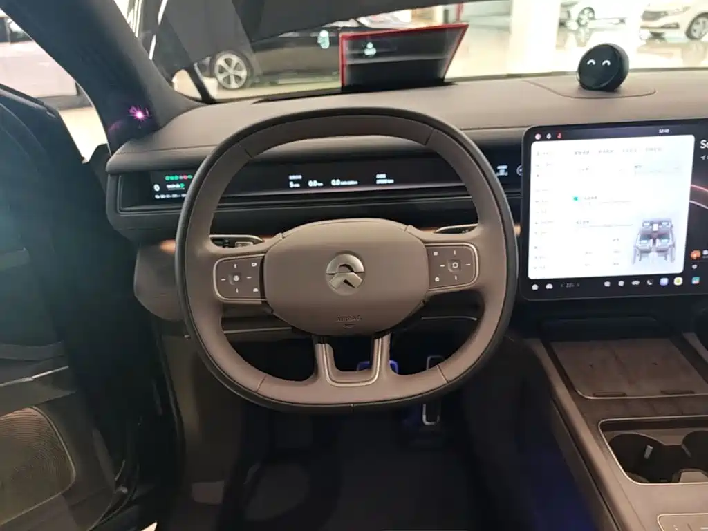 NIO ES8 — миниатюра 11
