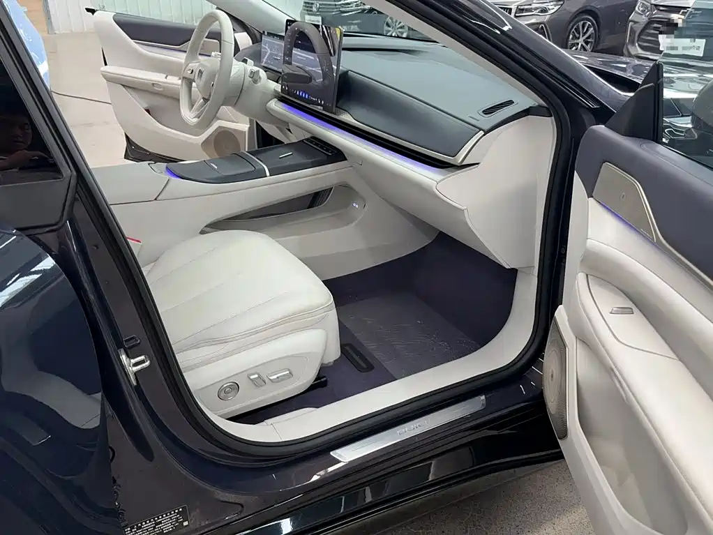 Buick Electra L7 — миниатюра 2