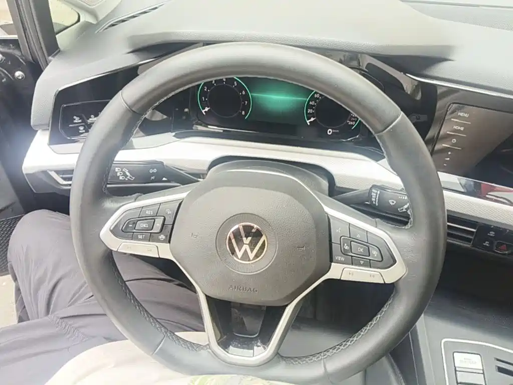 Volkswagen Golf — миниатюра 11