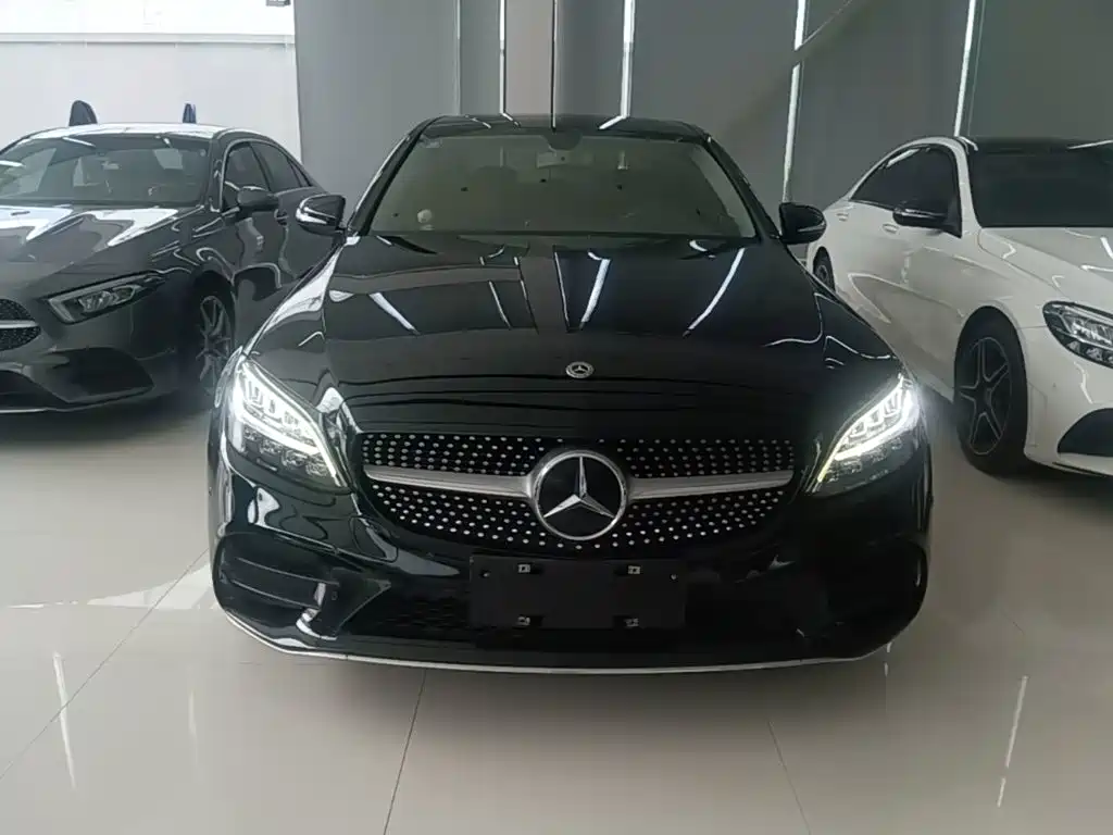 Mercedes-Benz C-Class — миниатюра 3