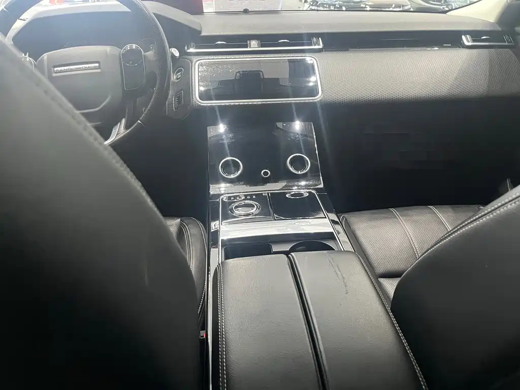 Land Rover Velar — миниатюра 7