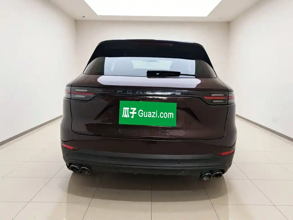 Porsche Cayenne Hybrid — миниатюра 5