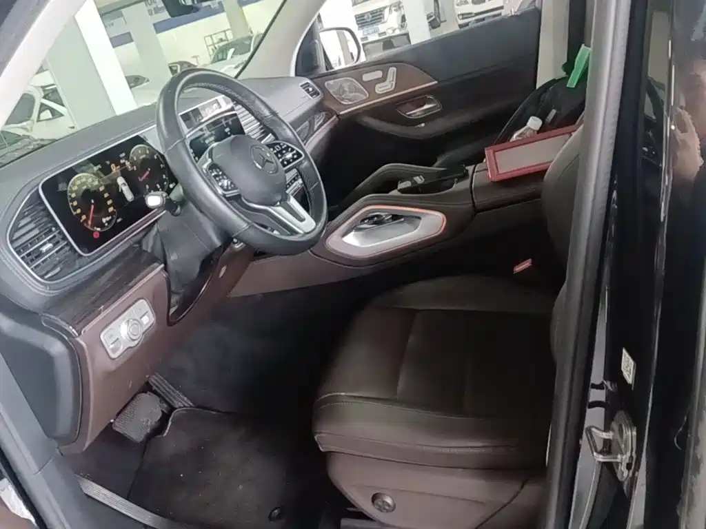Mercedes-Benz GLE (Import) — миниатюра 15